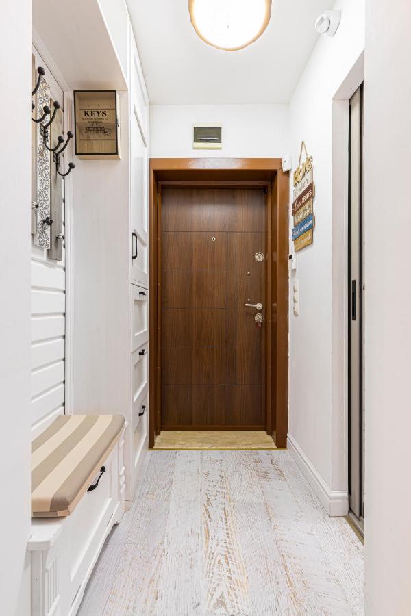 Stylish 1Bd Flat With A Terrace Near The Centre Of Plovdiv By Flat Mаnager Appartement Buitenkant foto